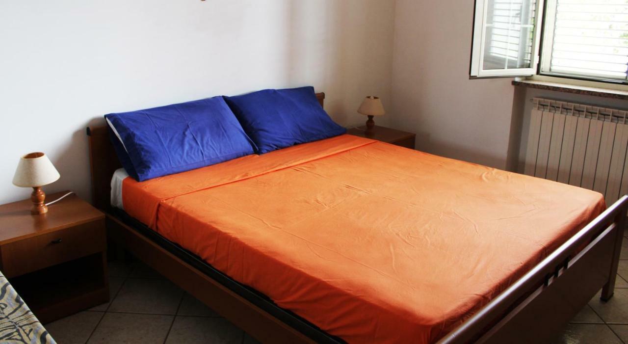 B&B Casa Del Sole - De Luca Apartments Torre Marino Екстер'єр фото