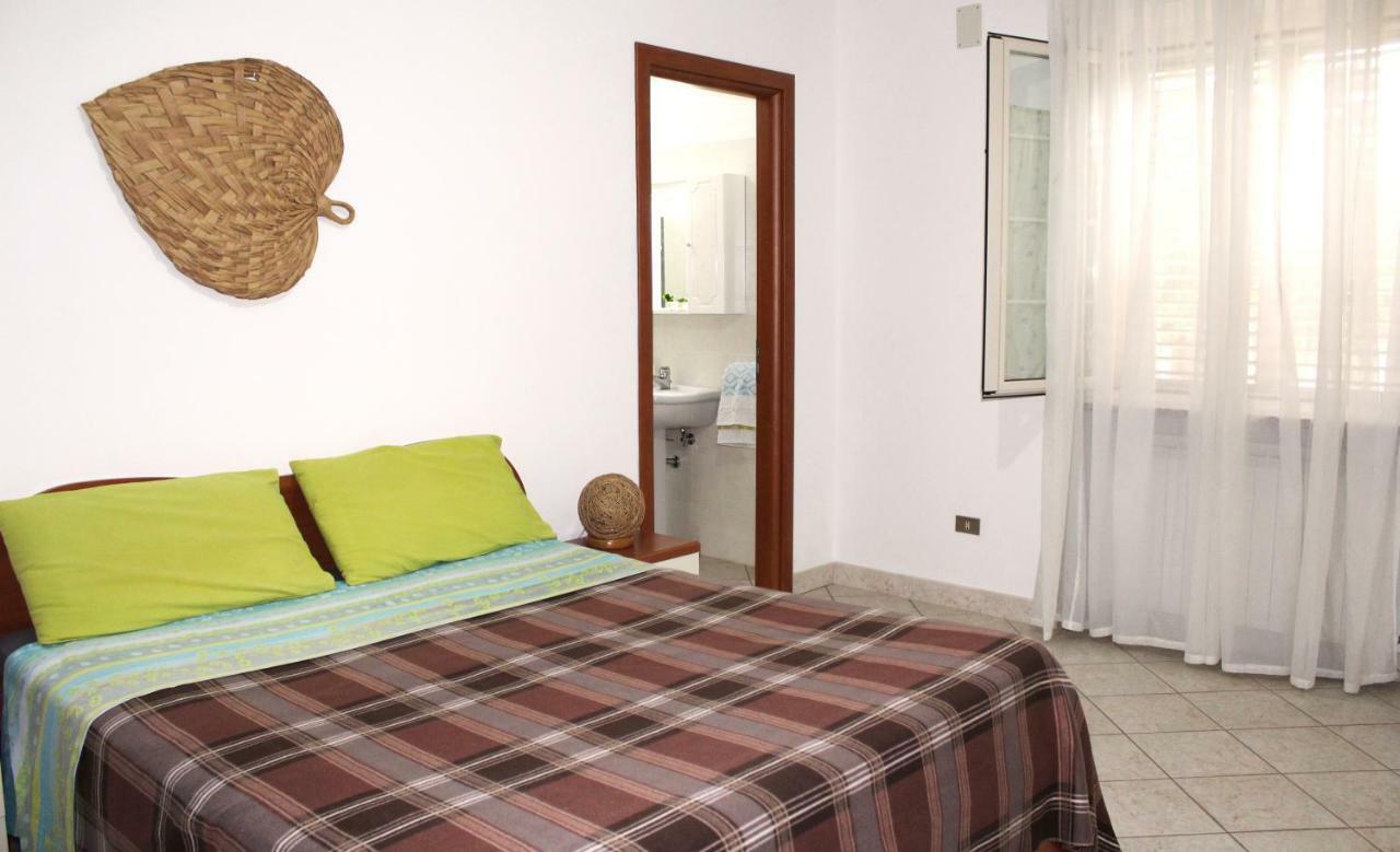 B&B Casa Del Sole - De Luca Apartments Torre Marino Екстер'єр фото