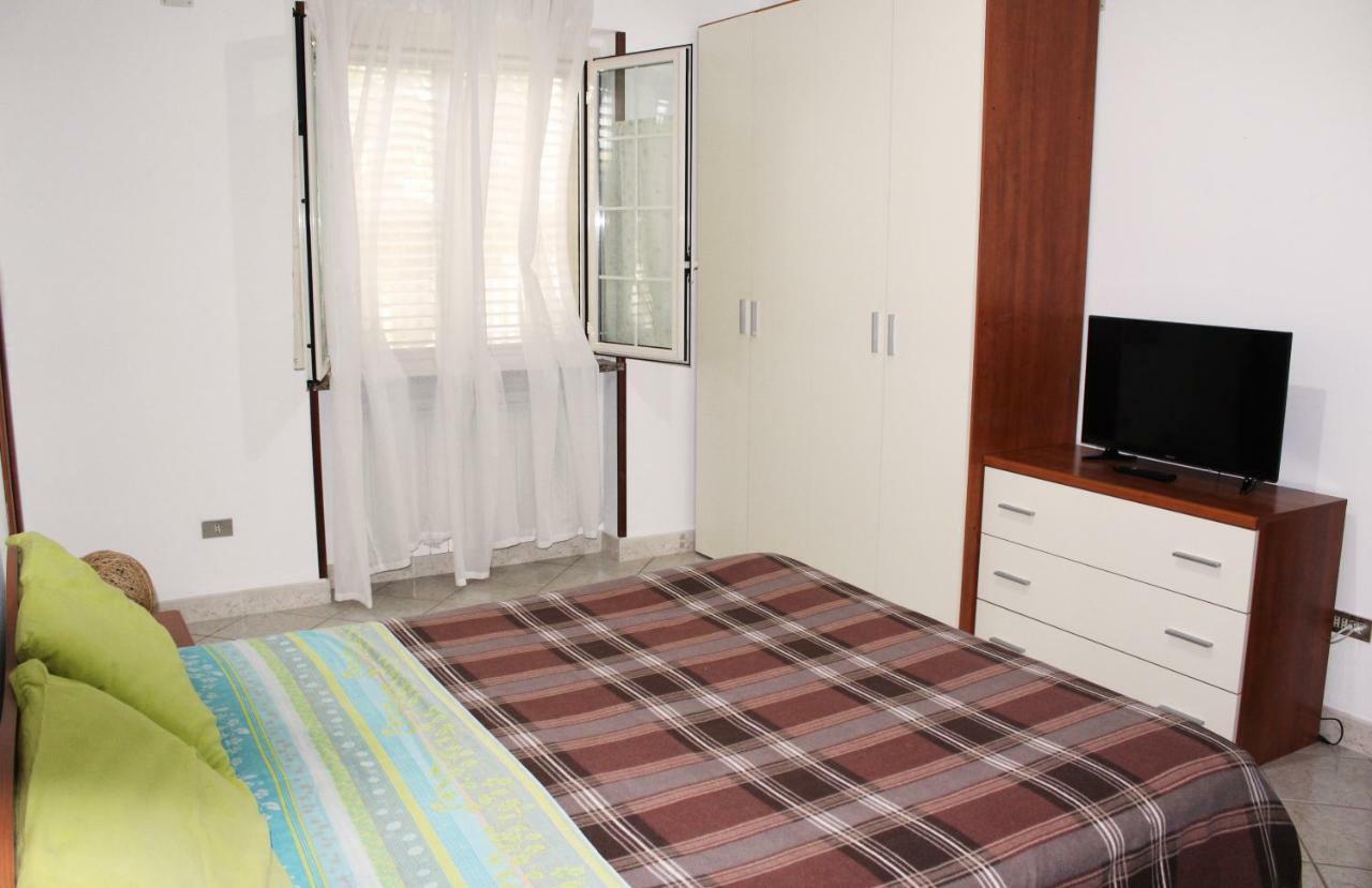 B&B Casa Del Sole - De Luca Apartments Torre Marino Екстер'єр фото